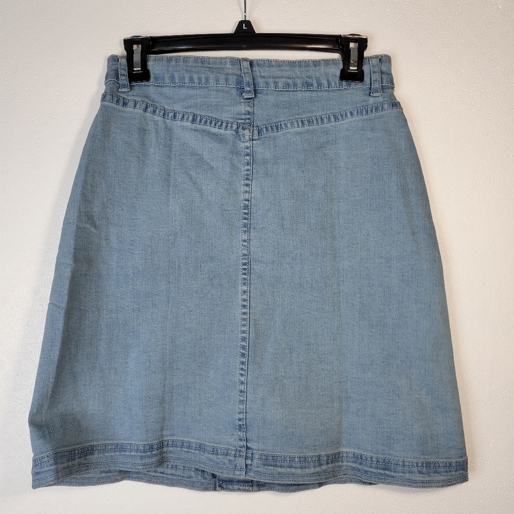 NWT Anna-Kaci Light Blue Chambray/Denim Button front skirt size Small - Picture 2 of 9